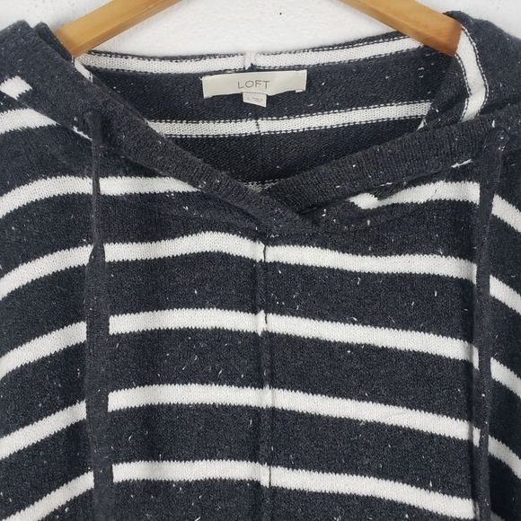 Loft knit striped gray and white hooded sweater - Picture 4 of 8